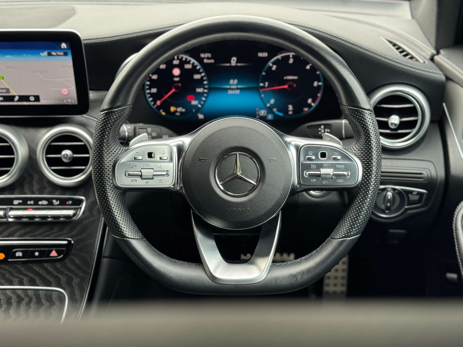 Used Mercedes-Benz GLC 2021 for sale - 76600661: Photo 19