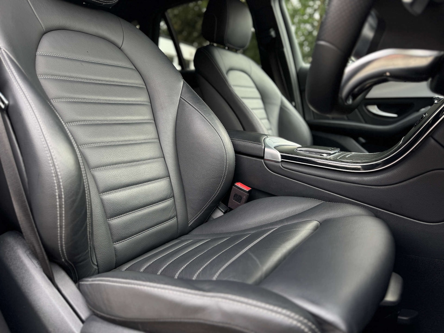 Used Mercedes-Benz GLC 2021 for sale - 76600661: Photo 24