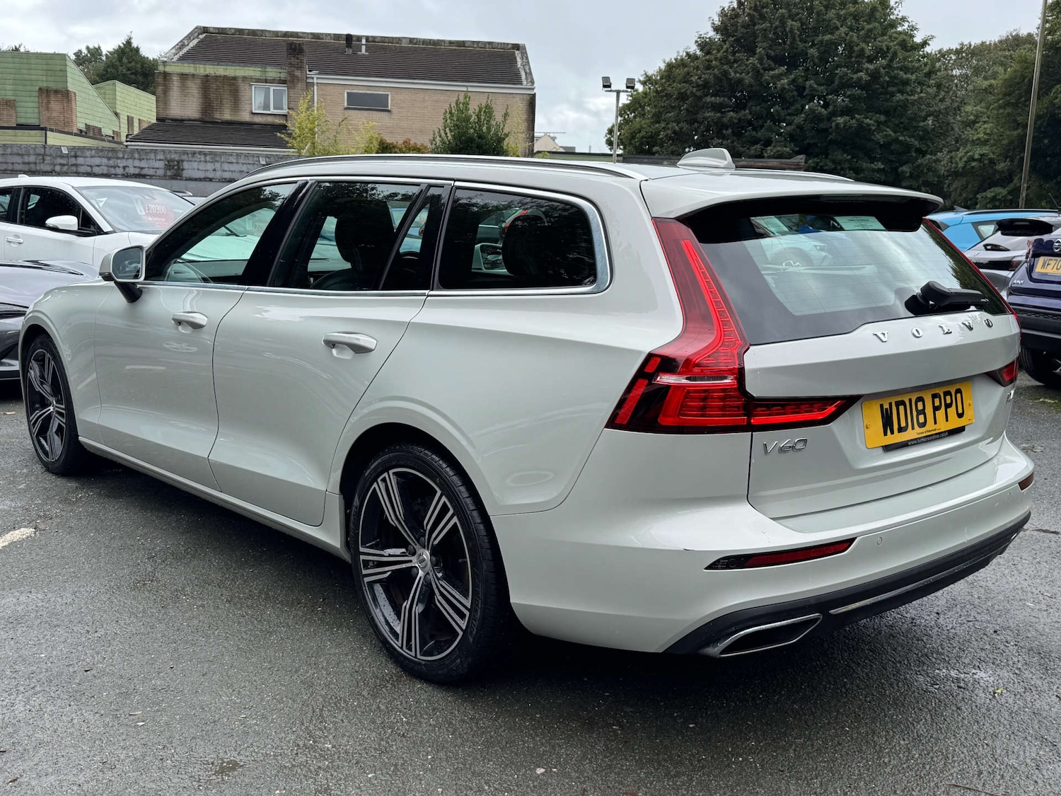 Used Volvo V60 2018 for sale - 76600659: Photo 7