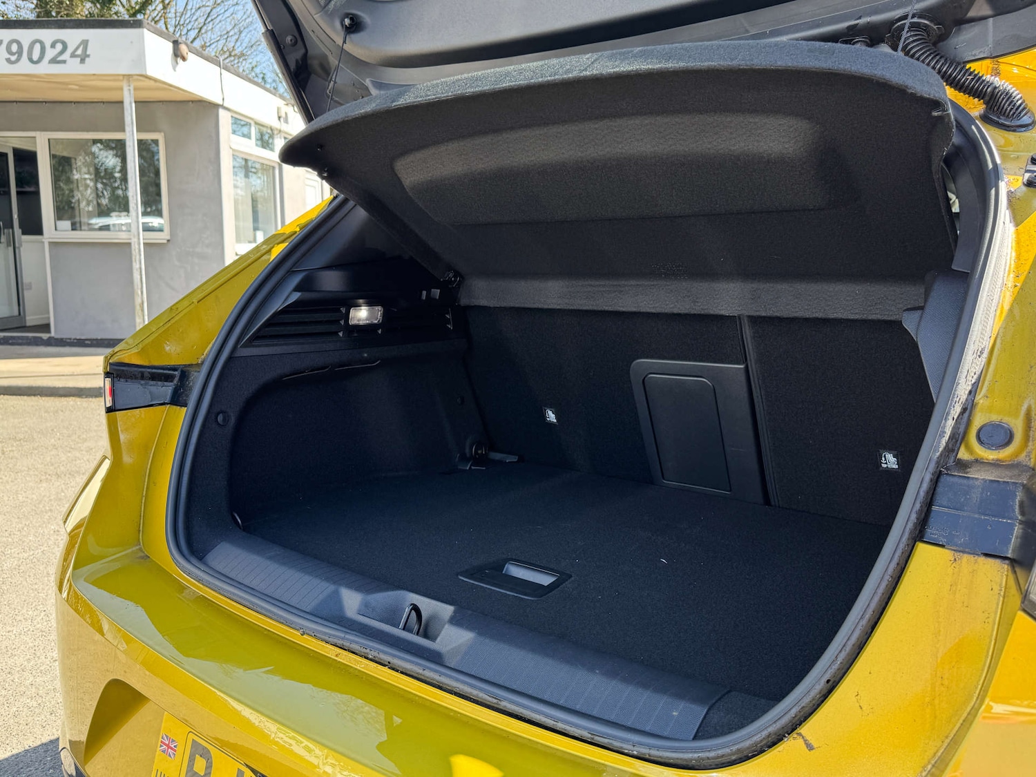 Used Vauxhall Astra 2023 for sale - 78154392: Photo 15