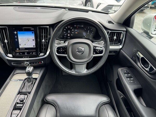 Used Volvo V60 2018 for sale - 76277754: Photo 16