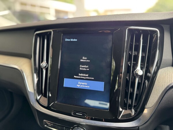 Used Volvo V60 2018 for sale - 76277754: Photo 20