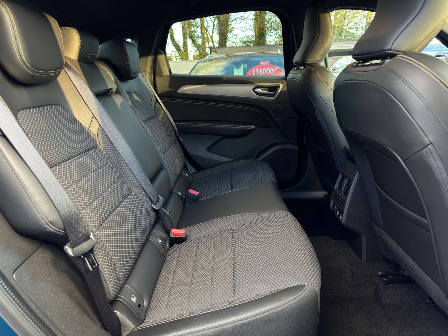 Used Renault Arkana 2023 for sale - 76611745: Photo 15