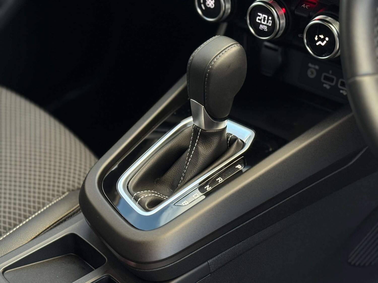 Used Renault Arkana 2023 for sale - 76611745: Photo 25