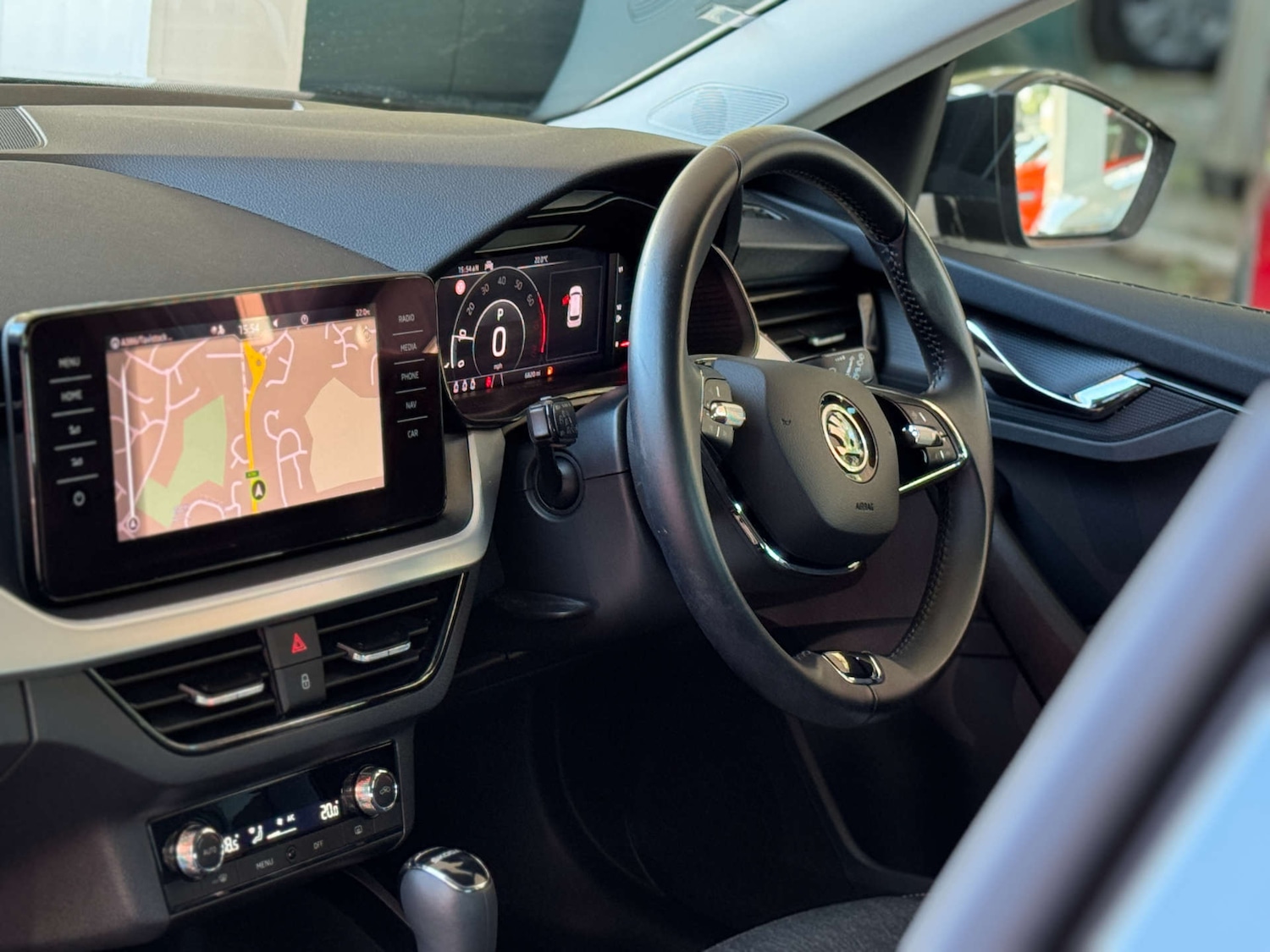 Used Skoda Kamiq 2021 for sale - 76600650: Photo 2