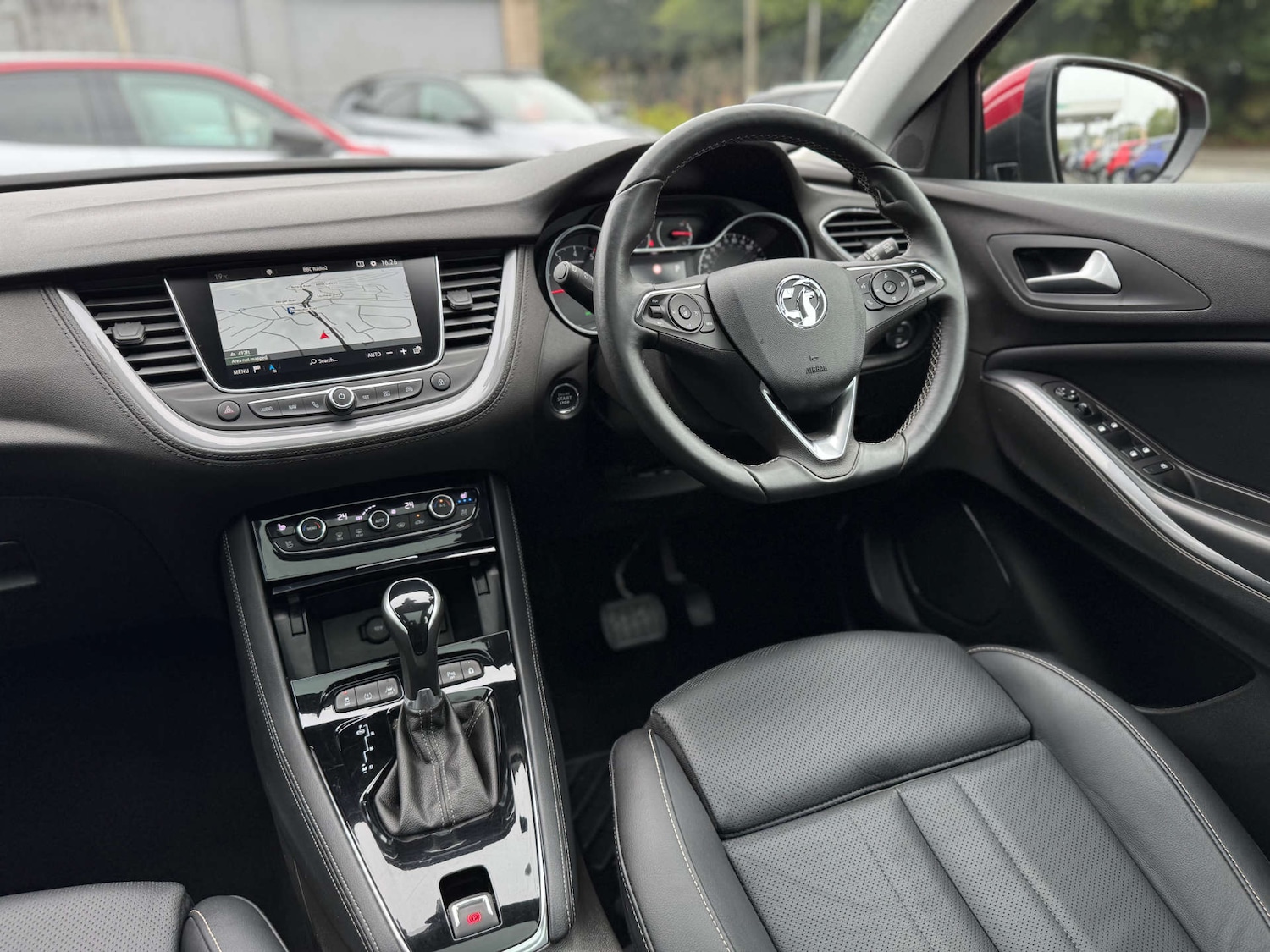 Used Vauxhall Grandland X 2020 for sale - 75971135: Photo 2