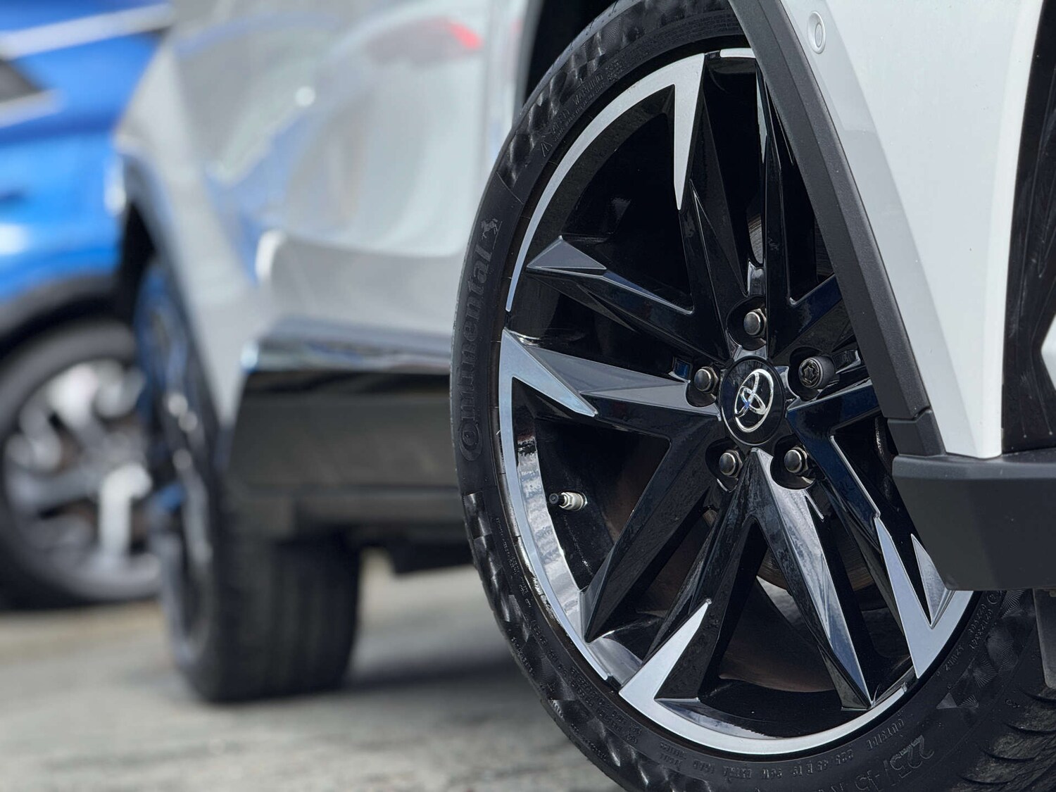 Used Toyota C-HR 2023 for sale - 78011132: Photo 19