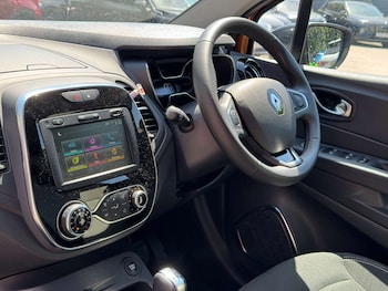 Used Renault Captur 2019 for sale - 79009968: Photo