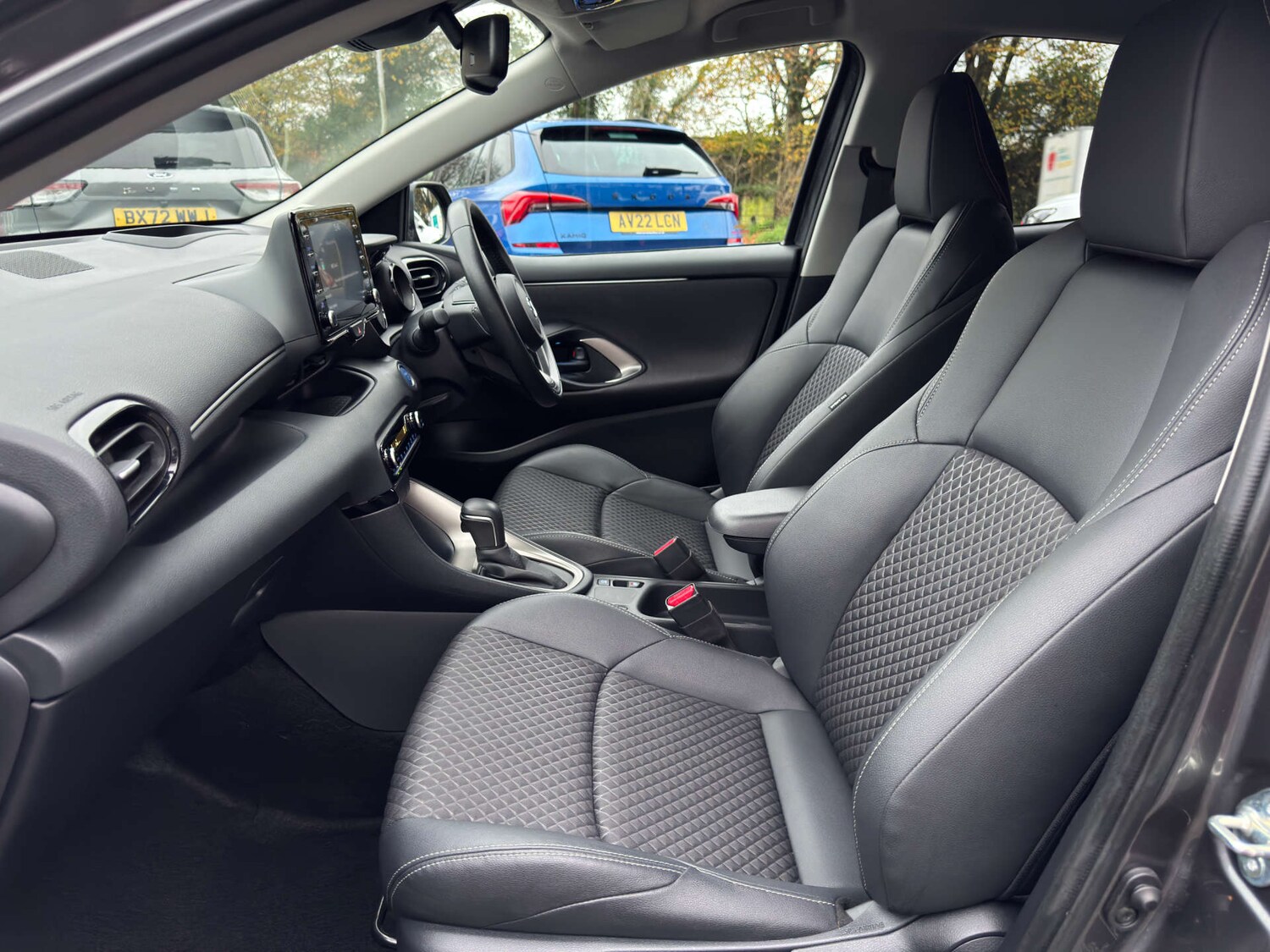 Used Mazda Mazda2 HYBRID 2022 for sale - 76569723: Photo 13