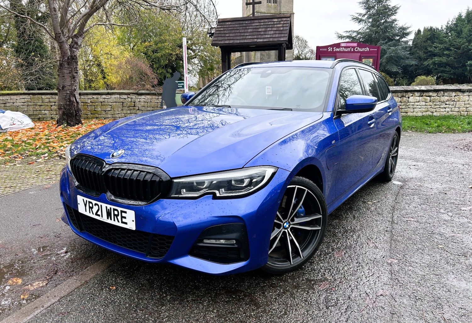 Used BMW 3 Series 2021 for sale - 76547608: Photo 2