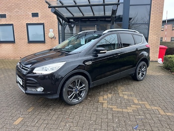 Used Ford Kuga 2015 for sale - 77403885: Photo