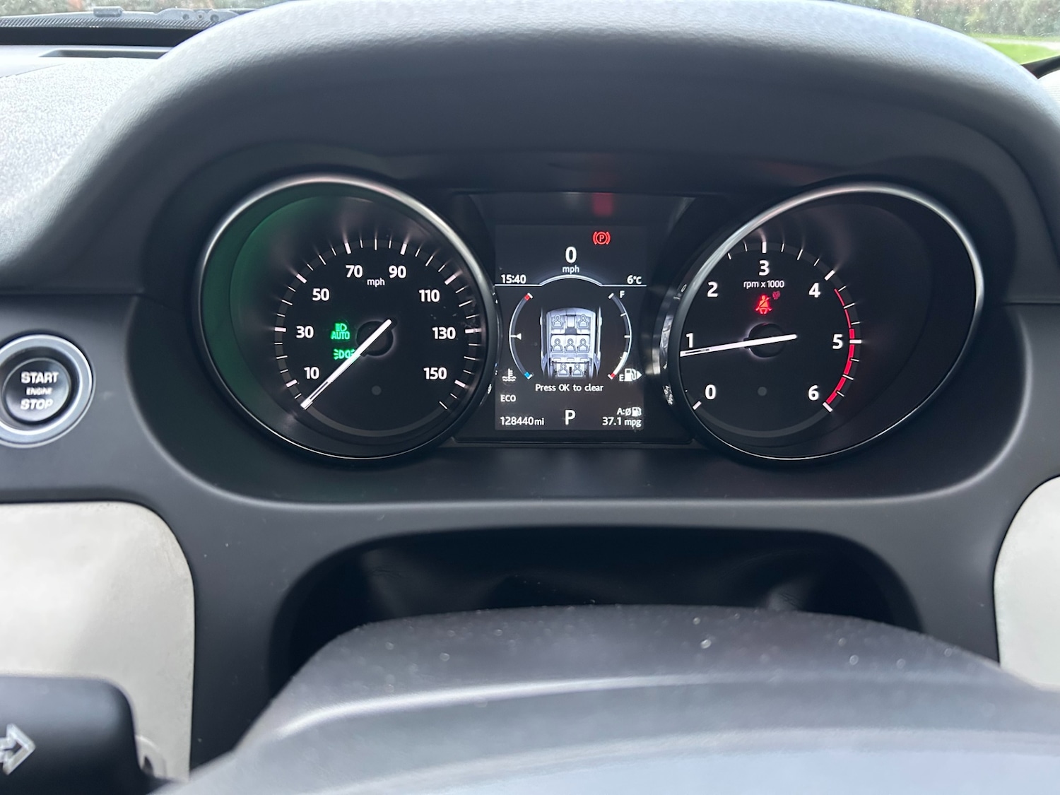 Used Land Rover Discovery Sport 2016 for sale - 77974125: Photo 17