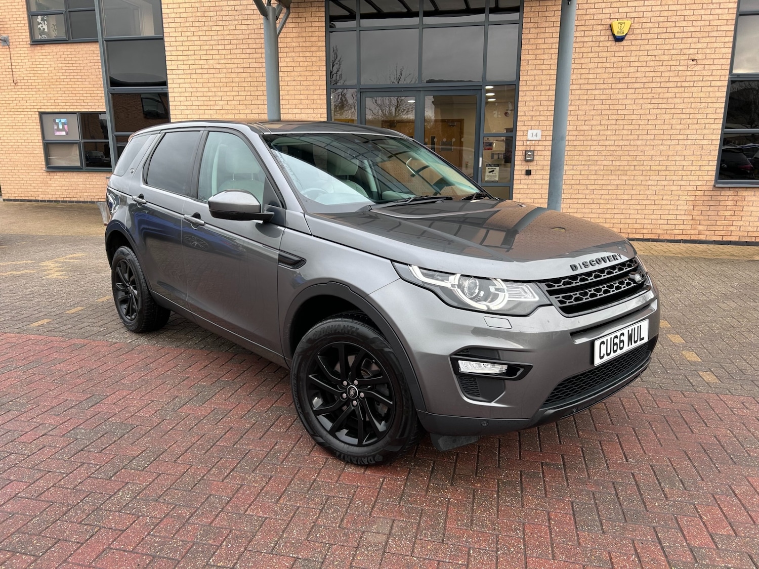 Used Land Rover Discovery Sport 2016 for sale - 77974125: Photo 18