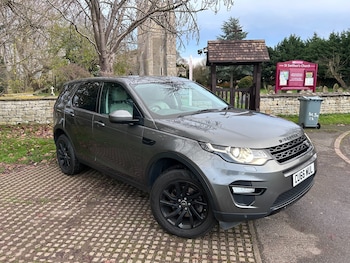 Used Land Rover Discovery Sport 2016 for sale - 77974125: Photo