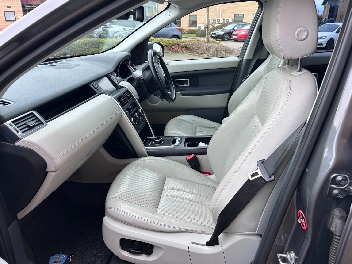 Used Land Rover Discovery Sport 2016 for sale - 77974125: Photo 25