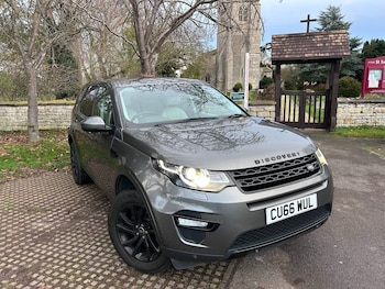 Used Land Rover Discovery Sport 2016 for sale - 77974125: Photo
