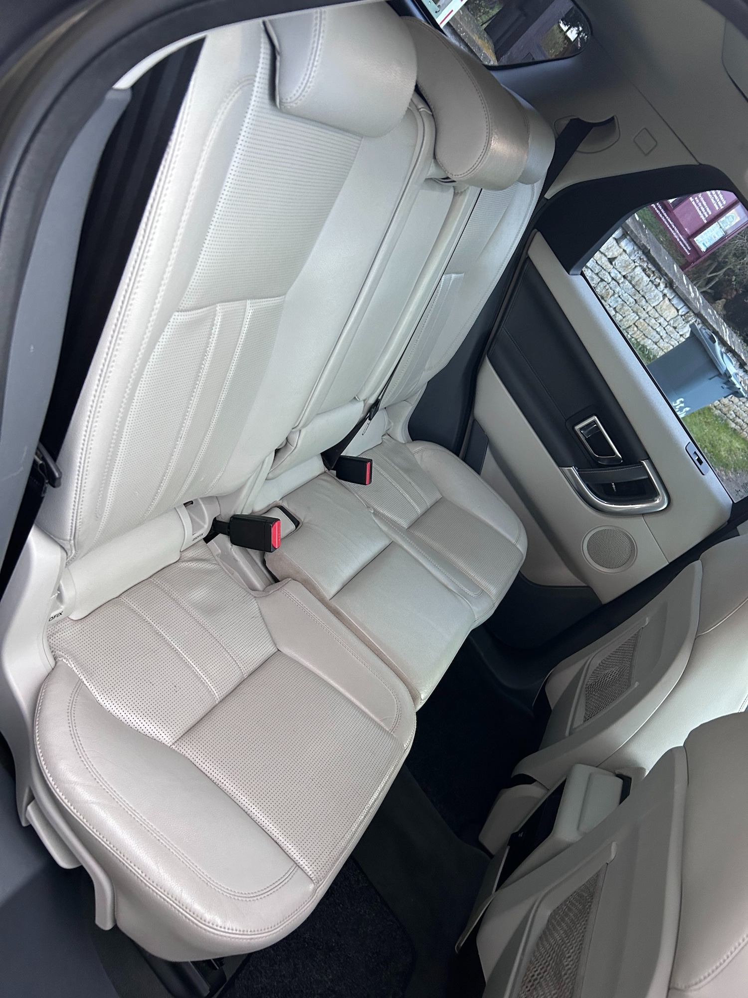 Used Land Rover Discovery Sport 2016 for sale - 77974125: Photo 5