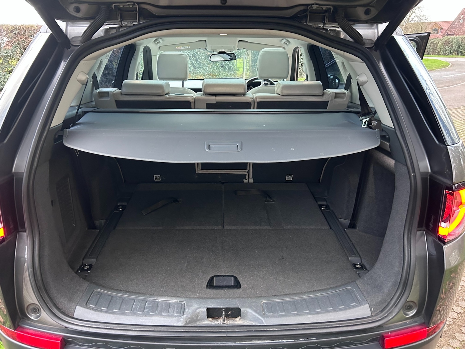 Used Land Rover Discovery Sport 2016 for sale - 77974125: Photo 8