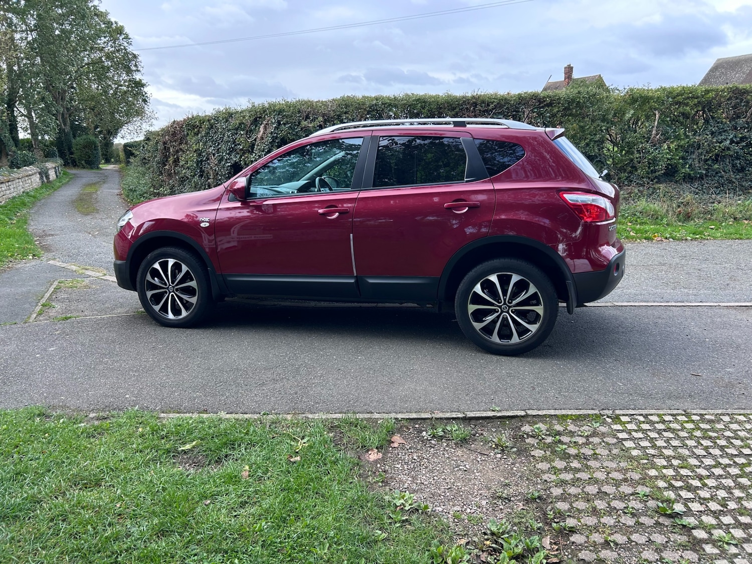 Used Nissan Qashqai 2011 for sale - 76170841: Photo 9