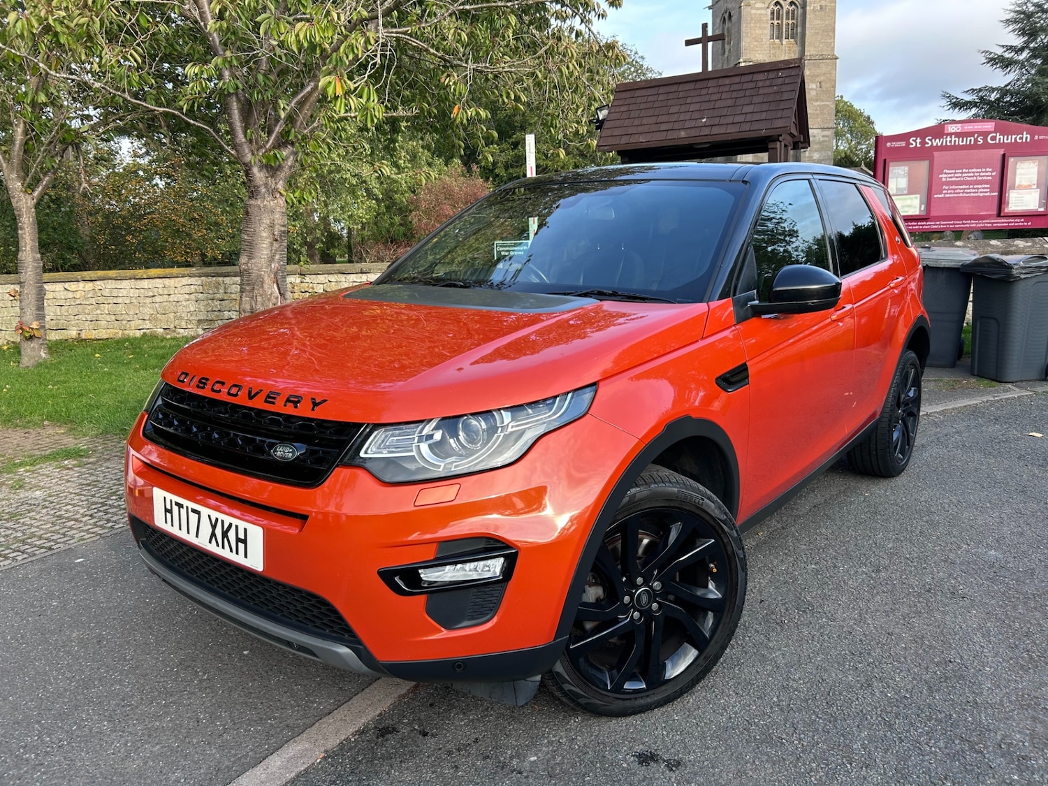 Used Land Rover Discovery Sport 2017 for sale - 76222079: Photo 1