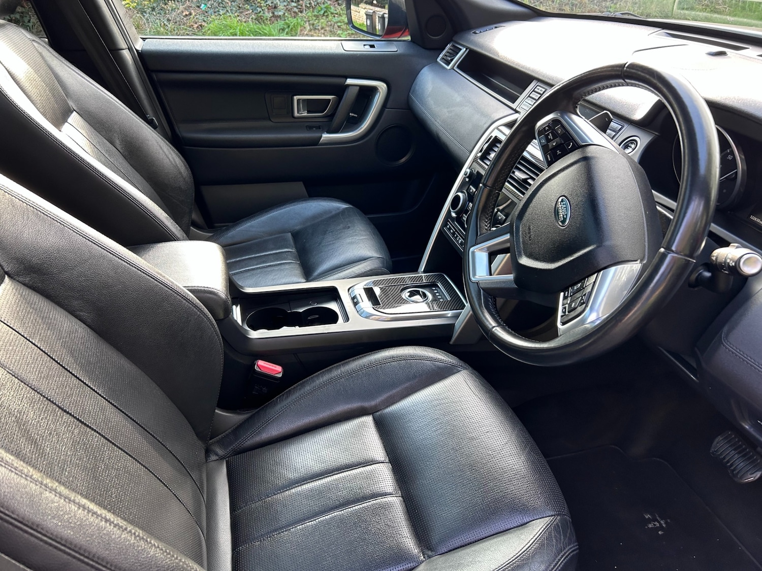 Used Land Rover Discovery Sport 2017 for sale - 76222079: Photo 19