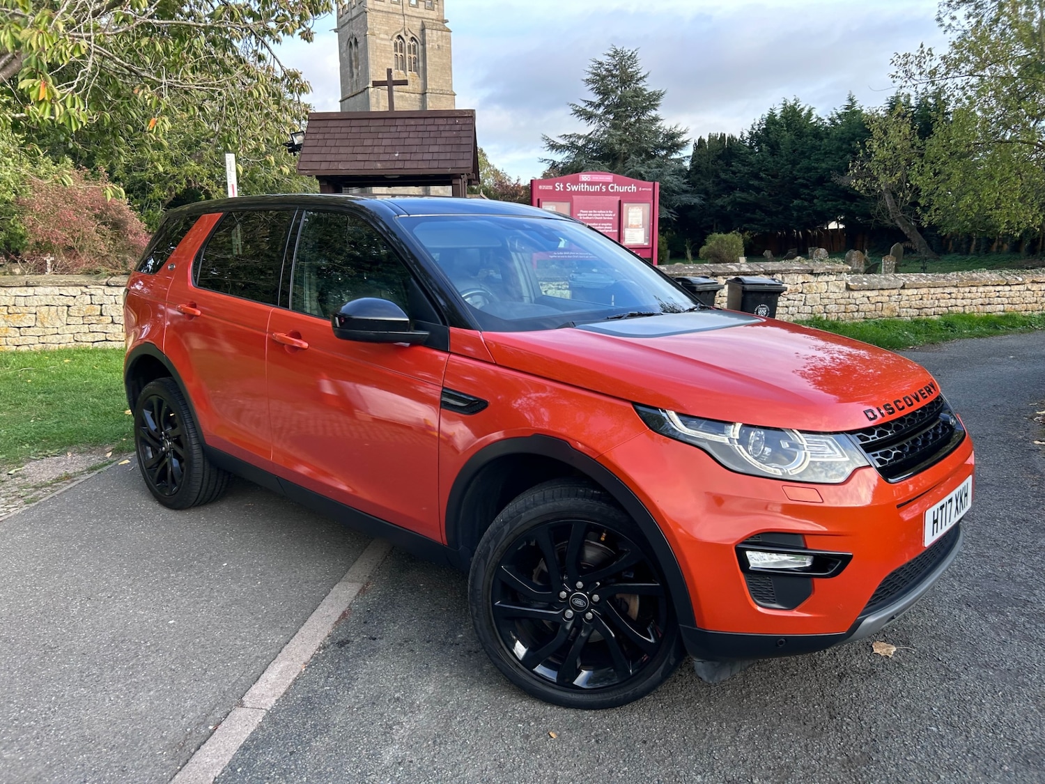 Used Land Rover Discovery Sport 2017 for sale - 76222079: Photo 3