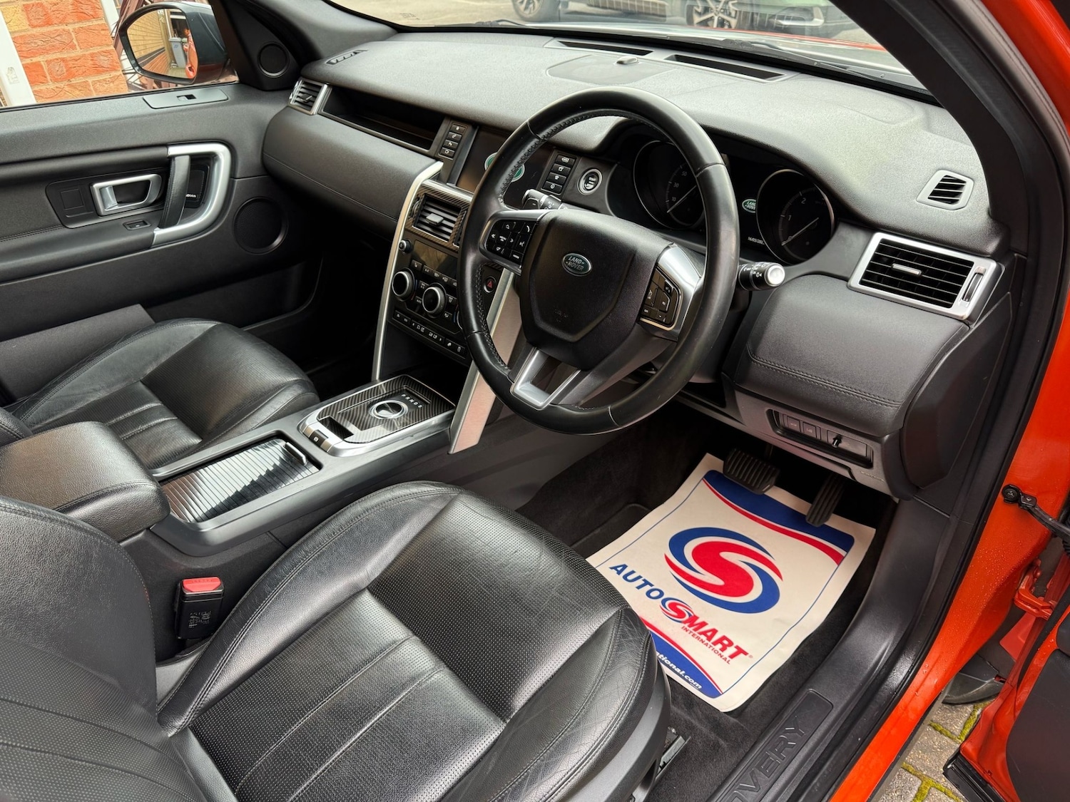 Used Land Rover Discovery Sport 2017 for sale - 76222079: Photo 30