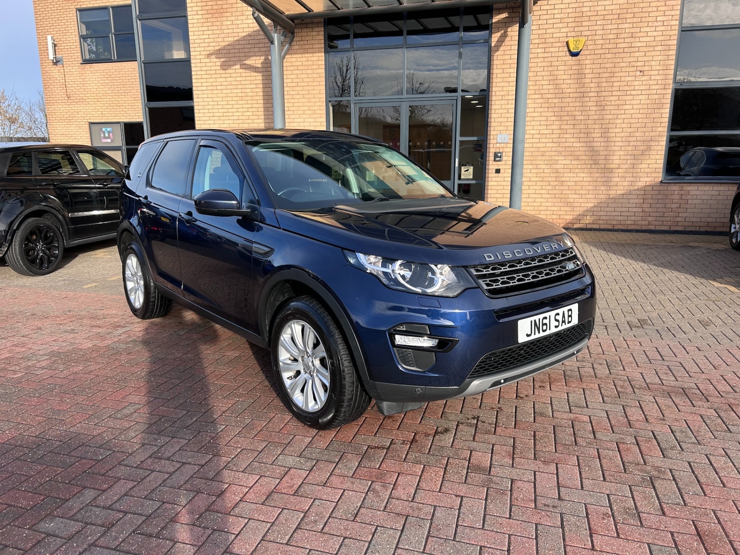 Used Land Rover Discovery Sport 2015 for sale - 76831284: Photo 2