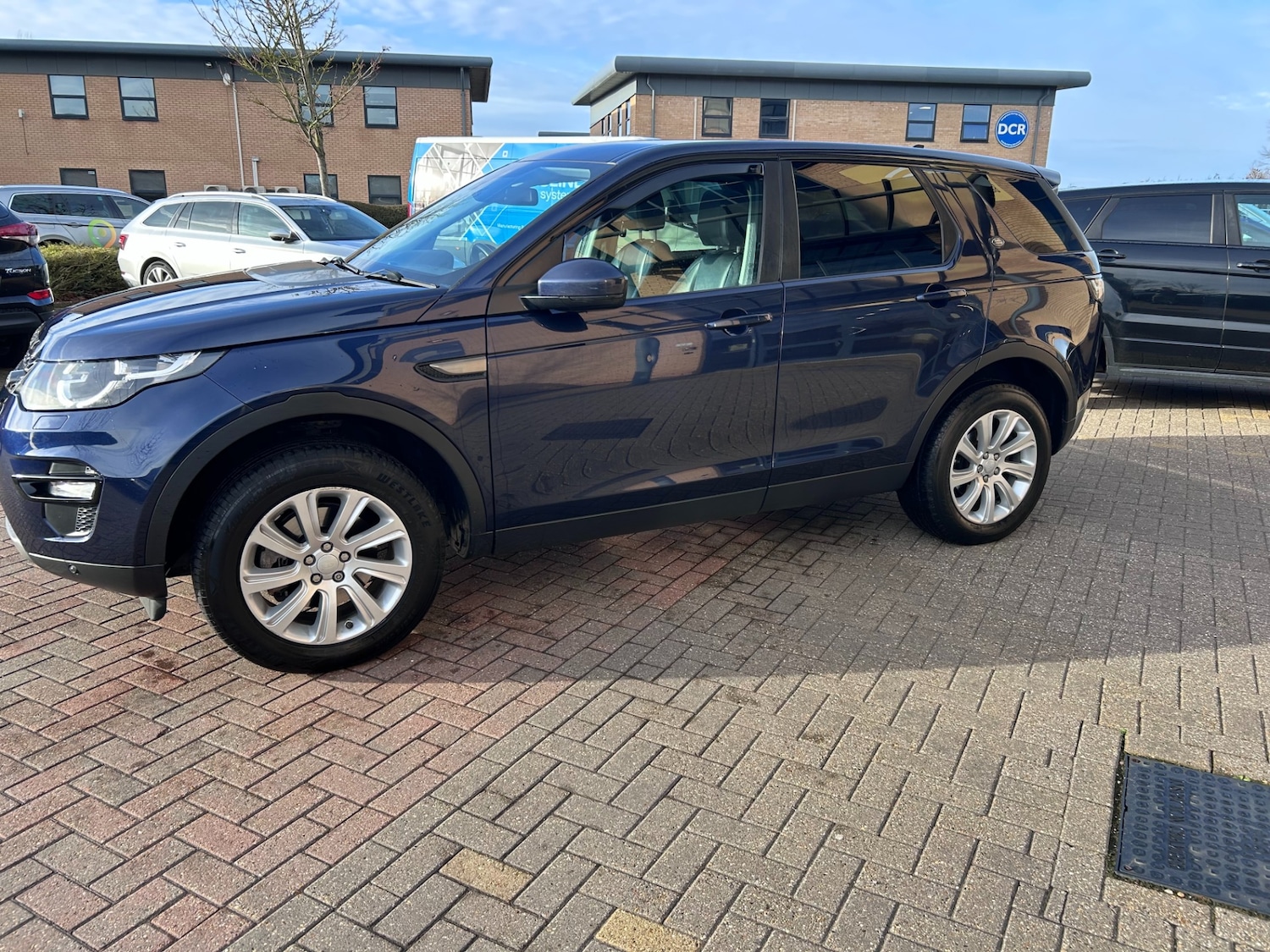 Used Land Rover Discovery Sport 2015 for sale - 76831284: Photo 3