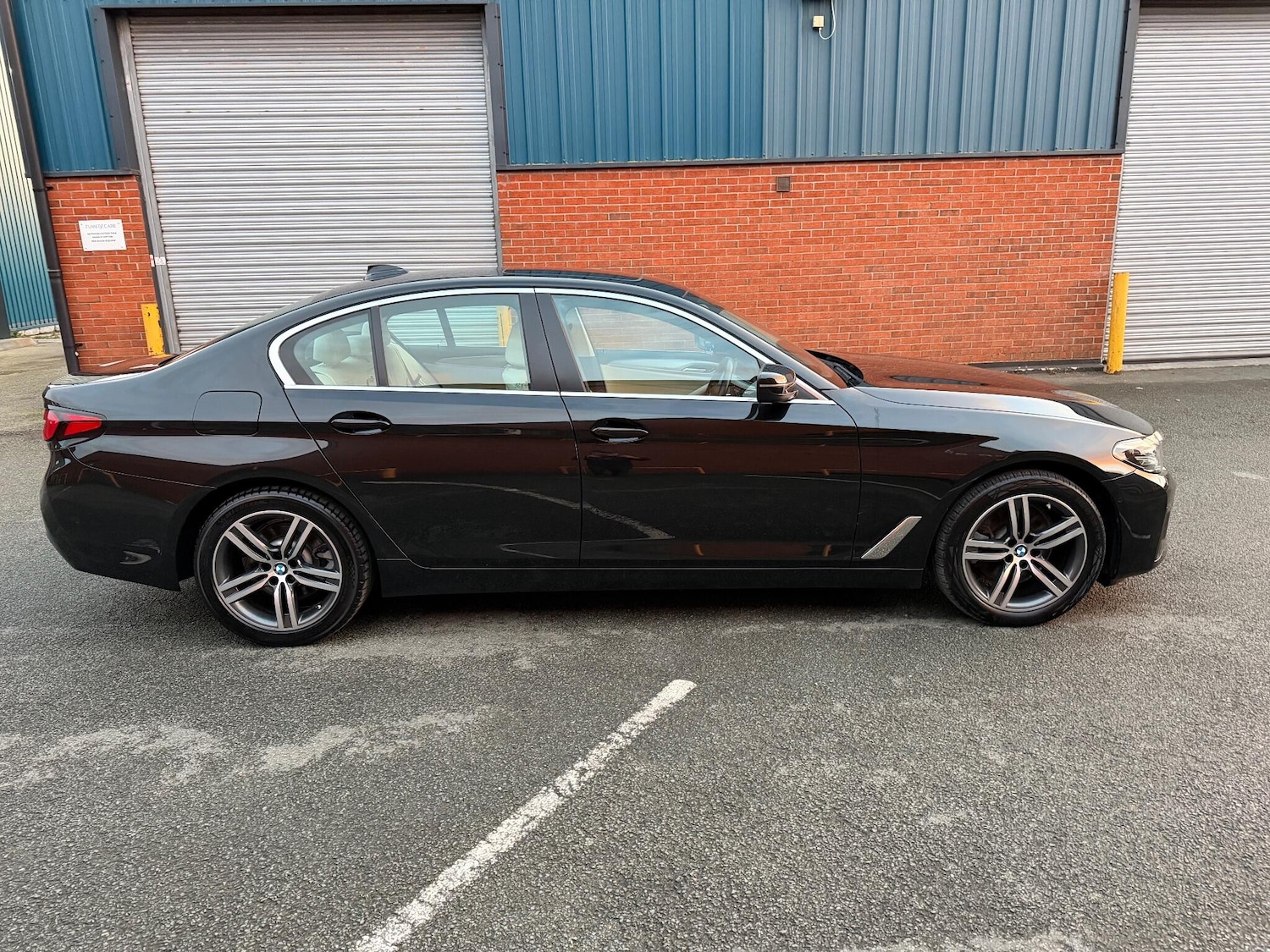 Used BMW 5 Series 2021 for sale - 76610147: Photo 2