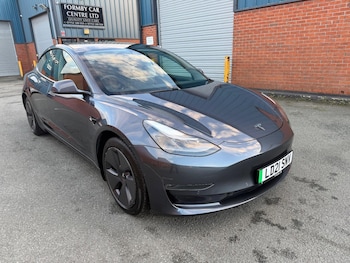 Used Tesla Model 3 2021 for sale - 76610142: Photo