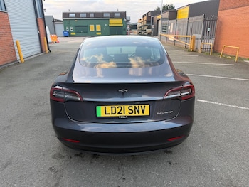 Used Tesla Model 3 2021 for sale - 76610142: Photo
