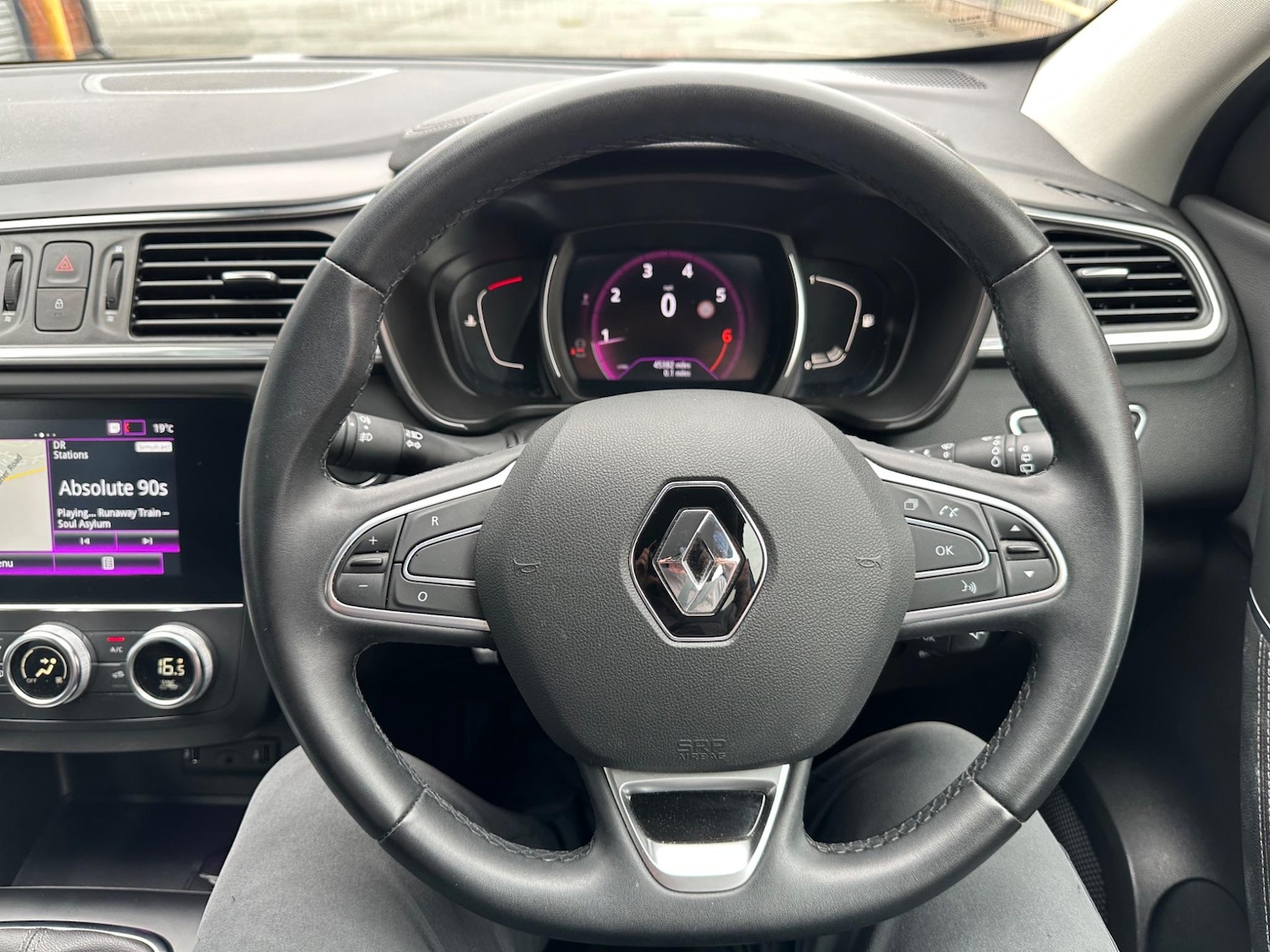 Used Renault Kadjar 2022 for sale - 76610155: Photo 10