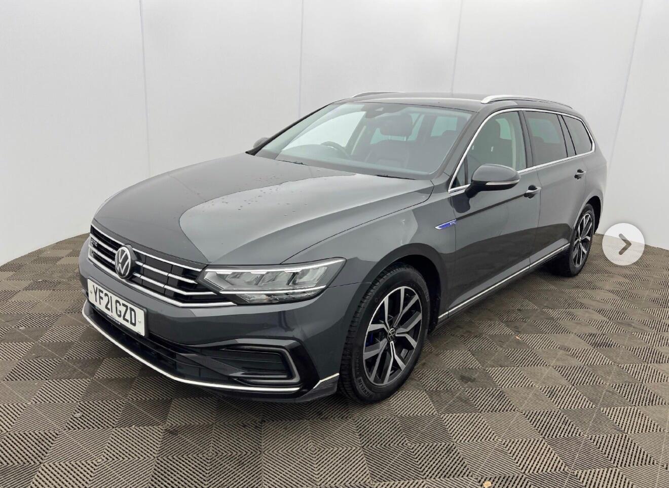 Used Volkswagen Passat 2021 for sale - 76715556: Photo 1