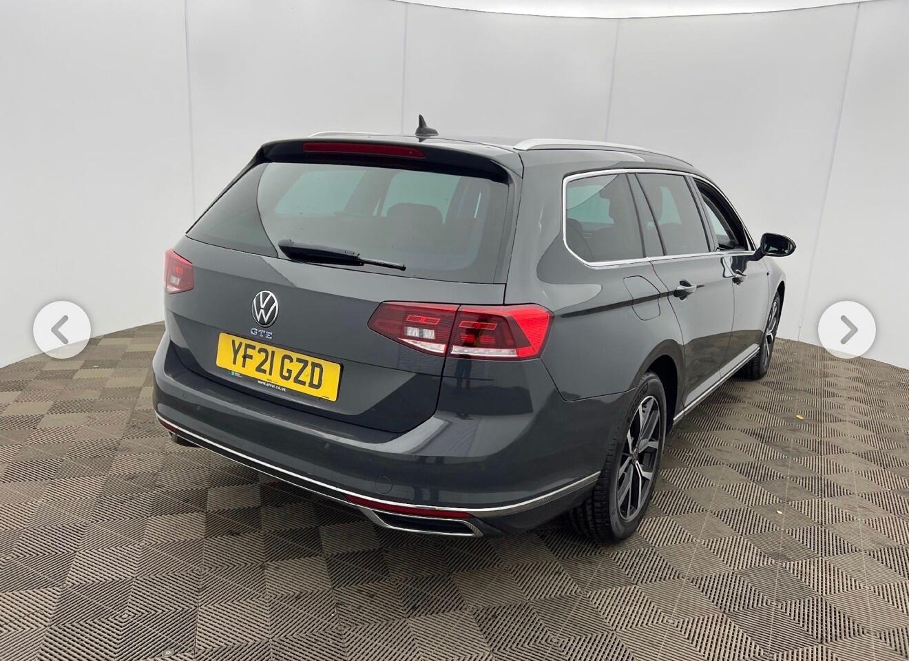 Used Volkswagen Passat 2021 for sale - 76715556: Photo 2