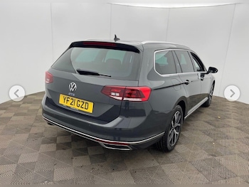 Used Volkswagen Passat 2021 for sale - 76715556: Photo