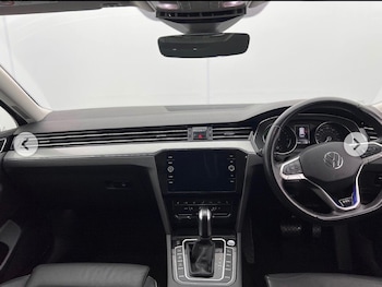 Used Volkswagen Passat 2021 for sale - 76715556: Photo