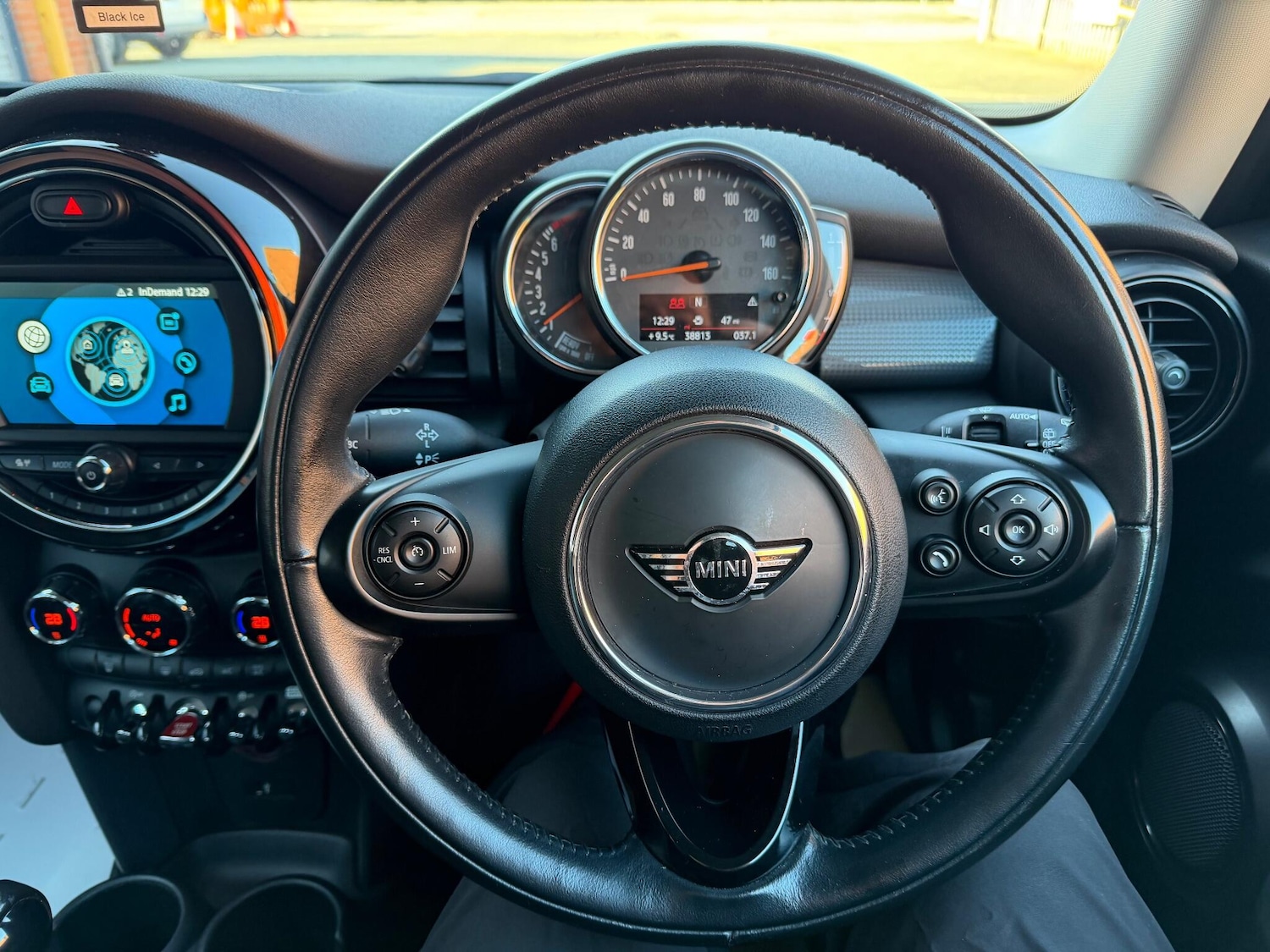 Used MINI Hatch 2018 for sale - 76610158: Photo 10