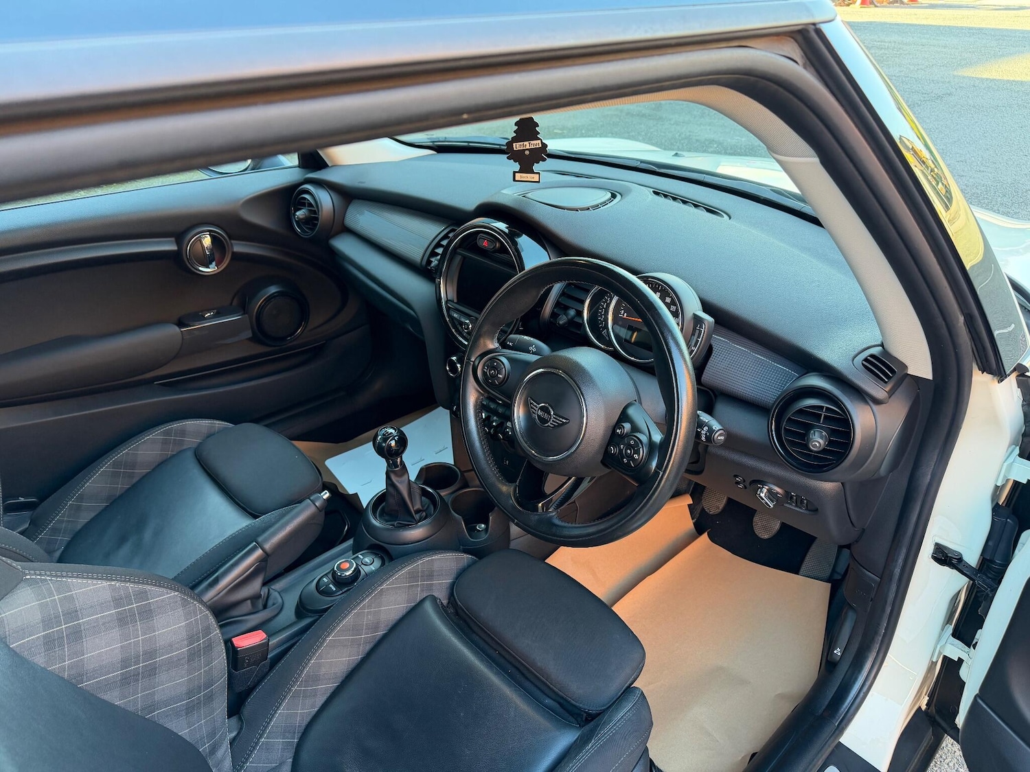 Used MINI Hatch 2018 for sale - 76610158: Photo 11