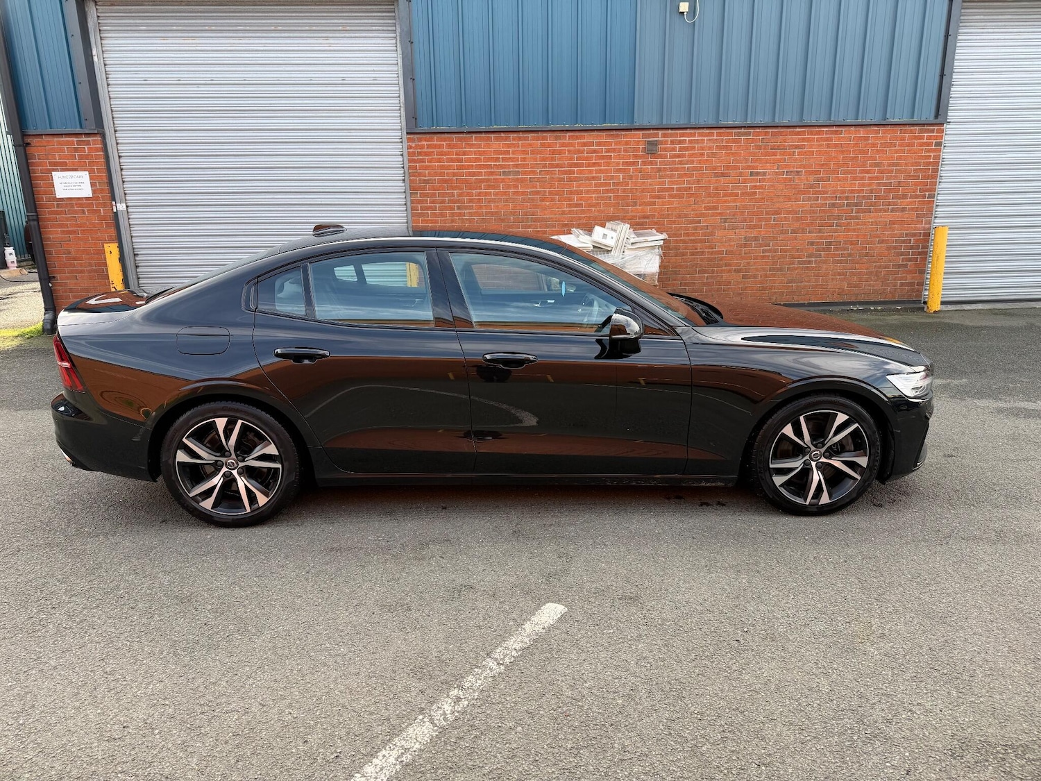 Used Volvo S60 2020 for sale - 76899090: Photo 2