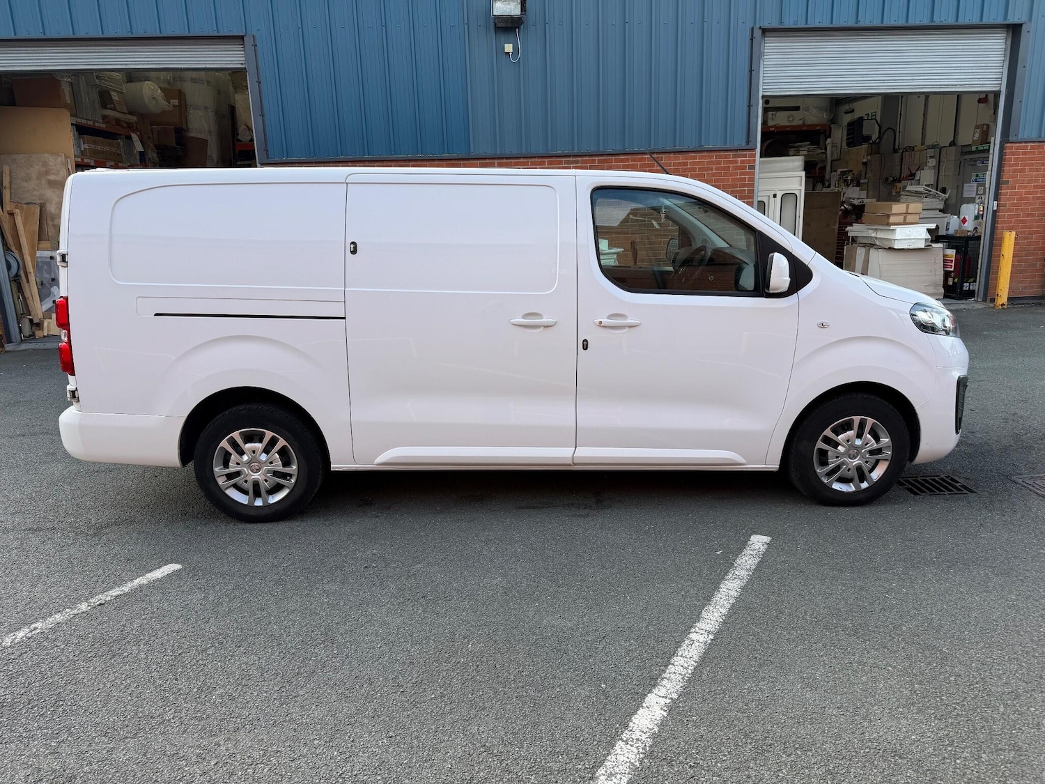 Used Vauxhall Vivaro 2021 for sale - 76610163: Photo 2