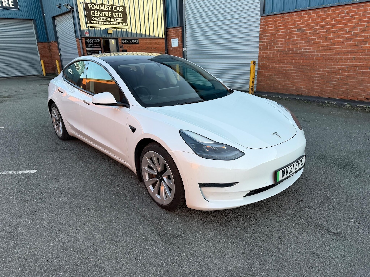 Used Tesla Model 3 2021 for sale - 76607308: Photo 1