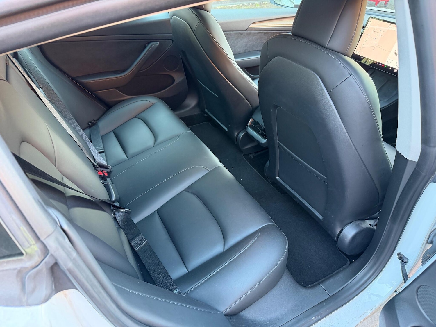 Used Tesla Model 3 2021 for sale - 76607308: Photo 11