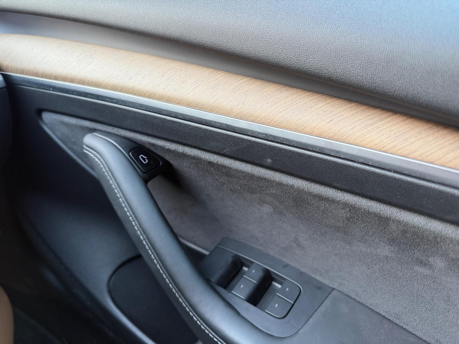 Used Tesla Model 3 2021 for sale - 76607308: Photo 14