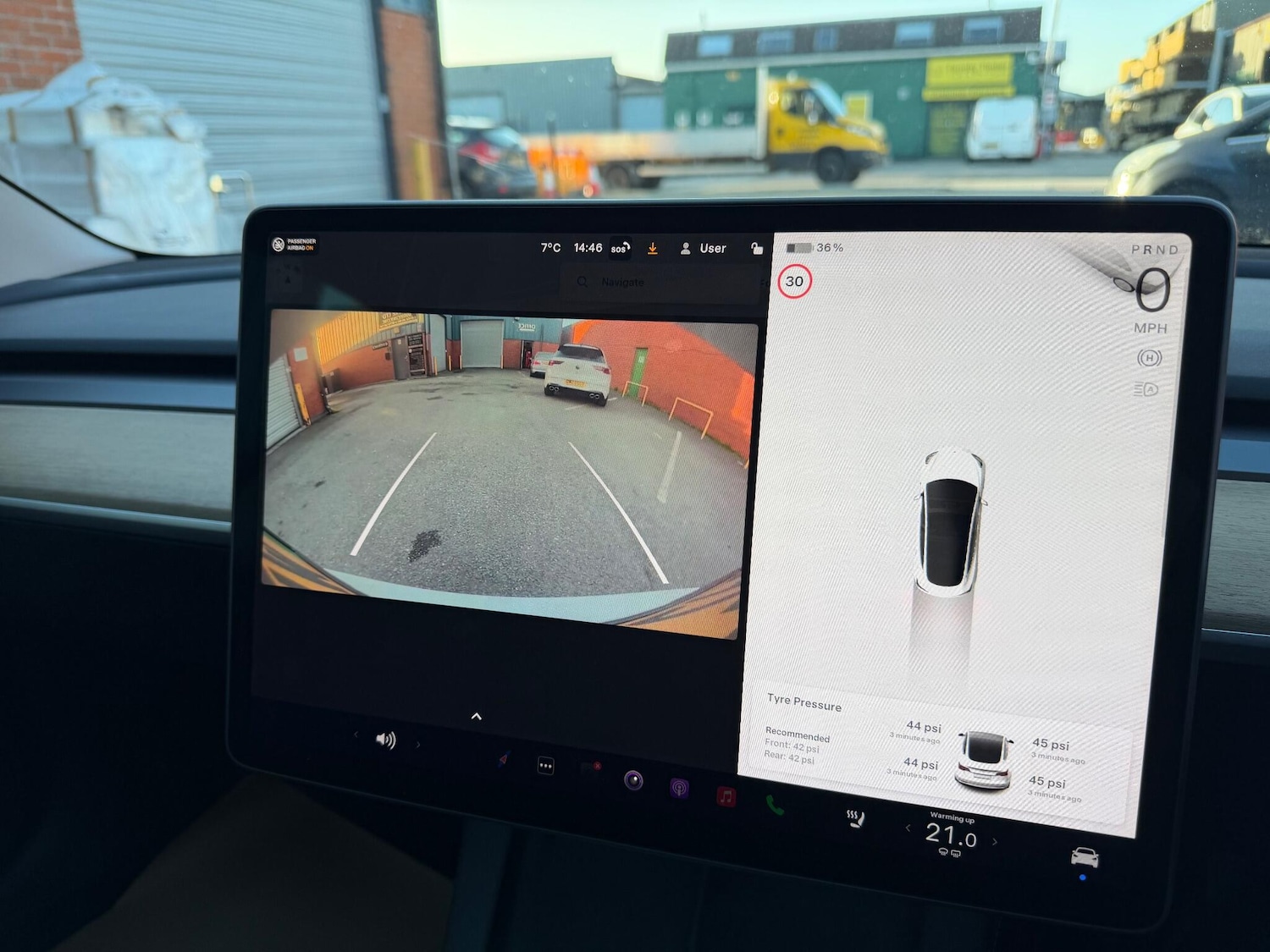 Used Tesla Model 3 2021 for sale - 76607308: Photo 16