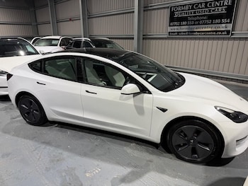 Used Tesla Model 3 2021 for sale - 76976439: Photo
