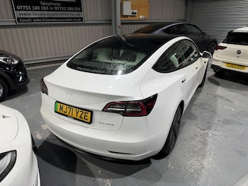Used Tesla Model 3 2021 for sale - 76976439: Photo