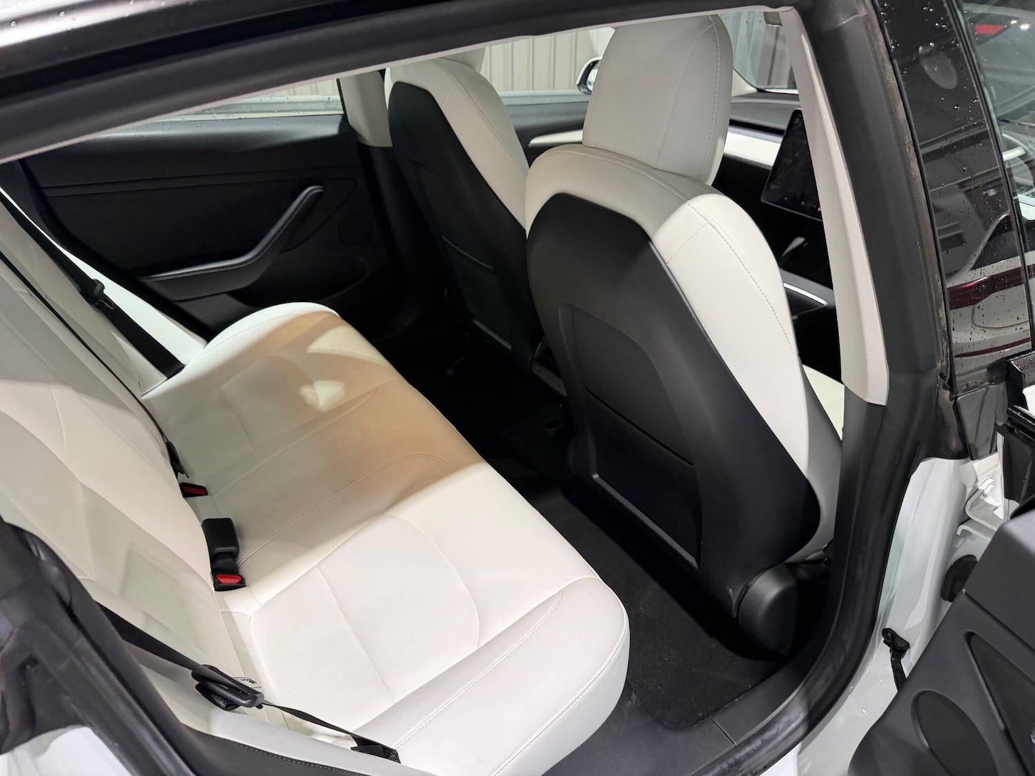 Used Tesla Model 3 2021 for sale - 76976439: Photo 6