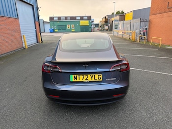 Used Tesla Model 3 2022 for sale - 76742300: Photo