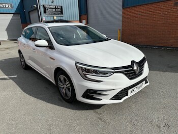 2021 (71) - 1.5 Blue dCi Iconic Sport Tourer Euro 6 (s/s) 5dr